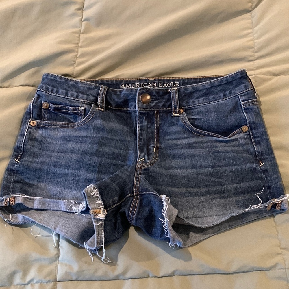 American Eagle Outfitters Womens Jean Short. Style: Shortie. Size 8.